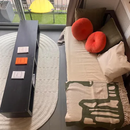 Apartment 70s Style 3 Or 4p With Balcony Near Champs-elysees Paris
